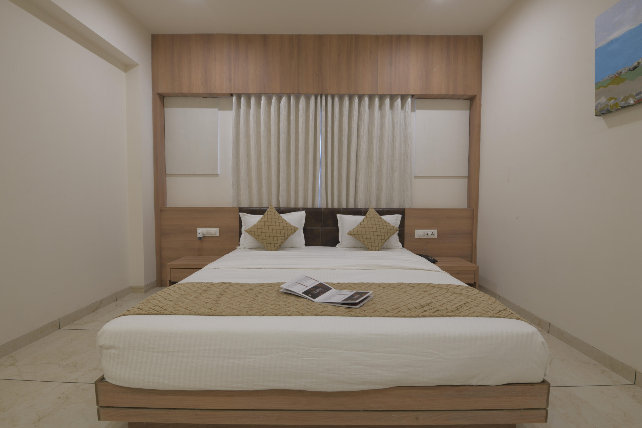 Hotel Bhagyoday Business class room 2